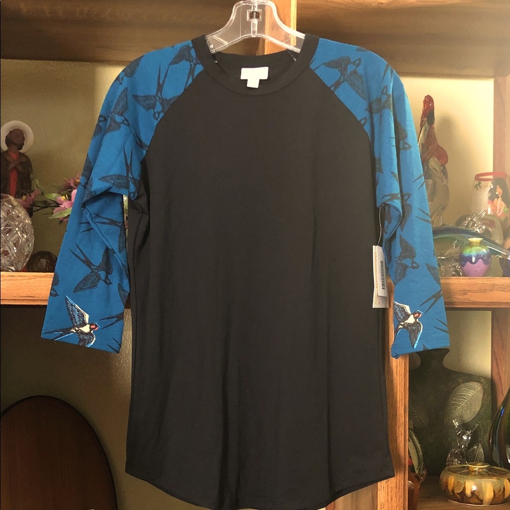 Ladies LuLaRoe Black Randy Tee Top